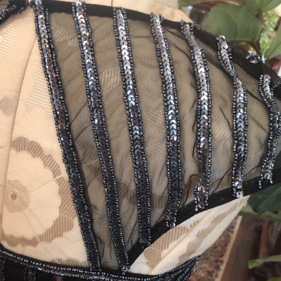 Adrianna Papell beaded black gown size 6 - Picture 7 of 10